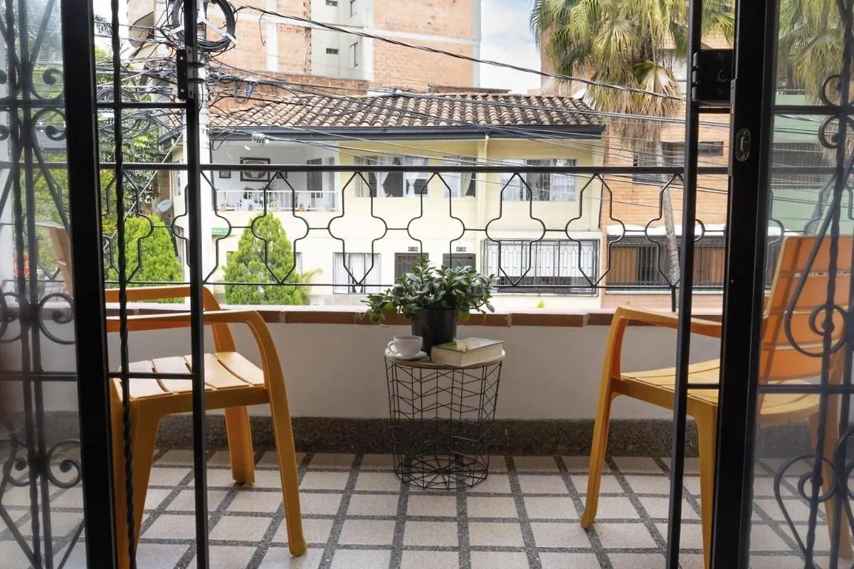 Apartment Spacious 3 Bedroom House In Laureles Medellin
