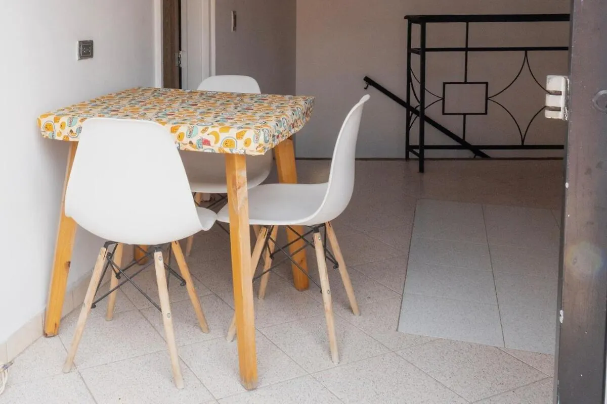 Spacious 3 Bedroom House In Laureles Medellin Apartment
